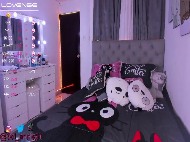 Live sex webcam photo for Anggi_ #269158562