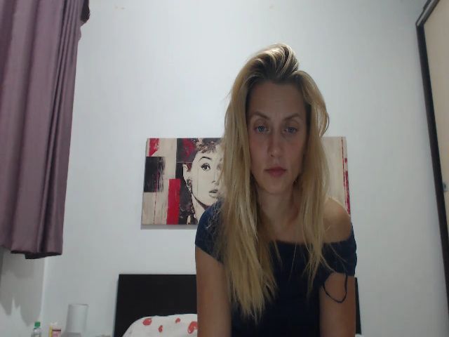 Live sex webcam photo for MonicaDiamond #269163675