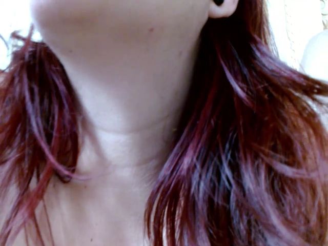 Live sex webcam photo for Milf_horny #269160306