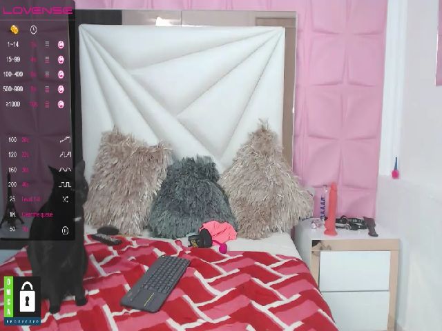 Live sex webcam photo for Tiana_James1 #269156521