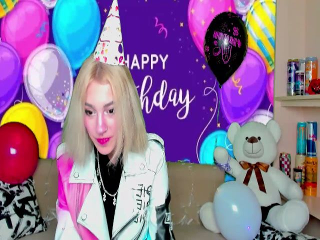 Live sex webcam photo for Virgin_Adara #269151151