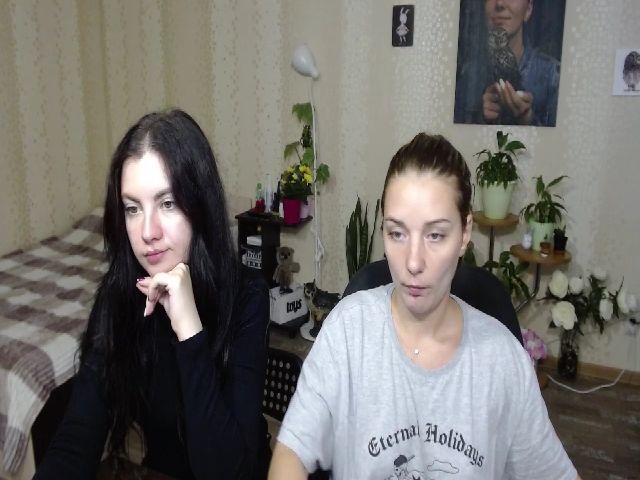 Live sex webcam photo for Emi_lywild #269158471