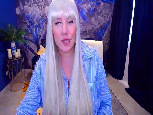 Live sex webcam photo for VeritableGirl #269158177