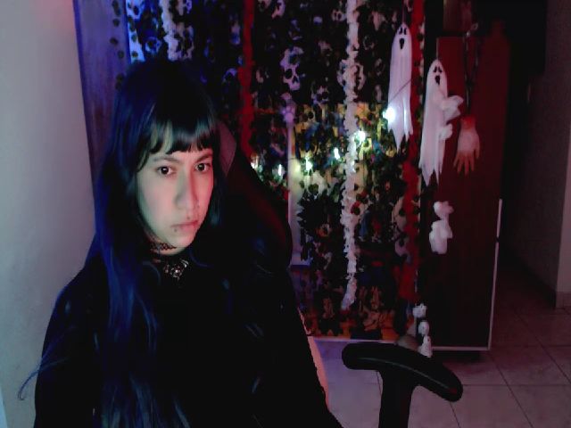 Live sex webcam photo for umaru_michae #269164129