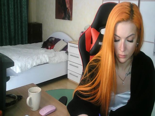 Live sex webcam photo for LuckyStarlet #269160545