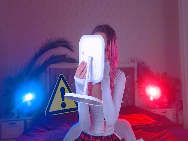 Live sex webcam photo for Sarah_Pink #269155856