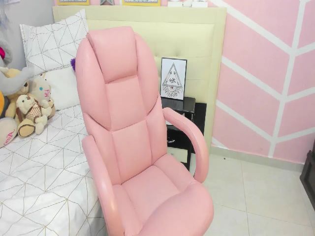 Live sex webcam photo for Gianna__jun #269159183