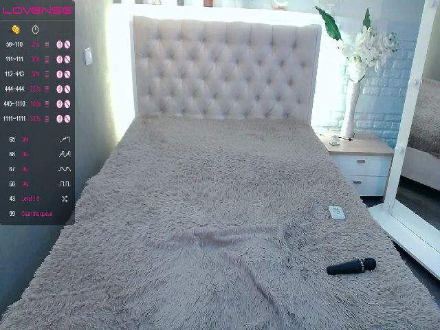 Live sex webcam photo for Red_Bunnyy #269151904