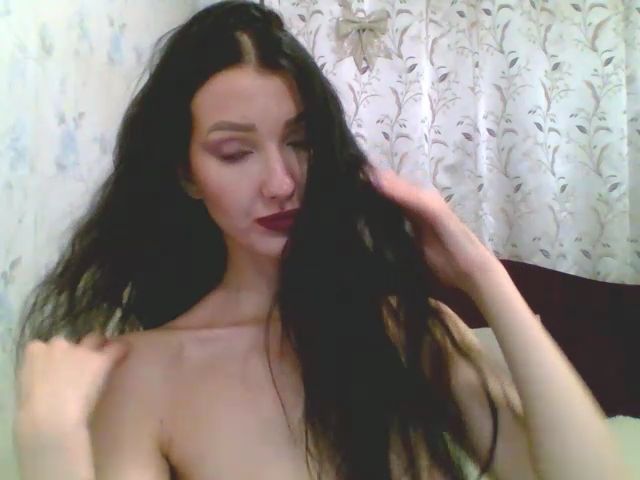 Live sex webcam photo for GirlPlayy #269152117