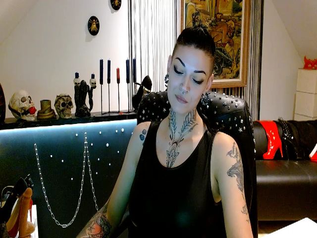 Live sex webcam photo for DaemonInk #269162492