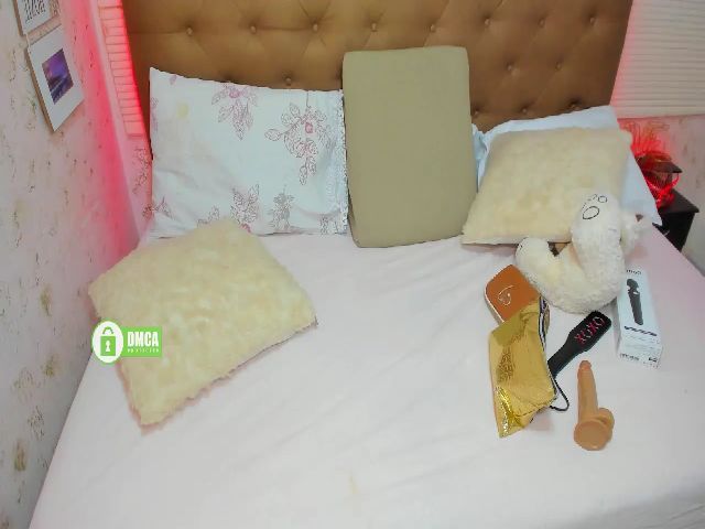 Live sex webcam photo for Evelyn__lee #269151351