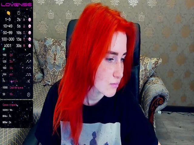 Live sex webcam photo for EmiilyFox #269155874