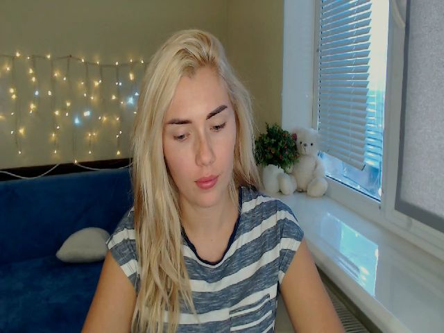 Live sex webcam photo for TrishKlein #269156042