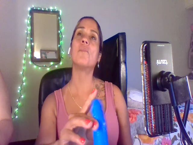 Live sex webcam photo for Havanaohlala #269155331