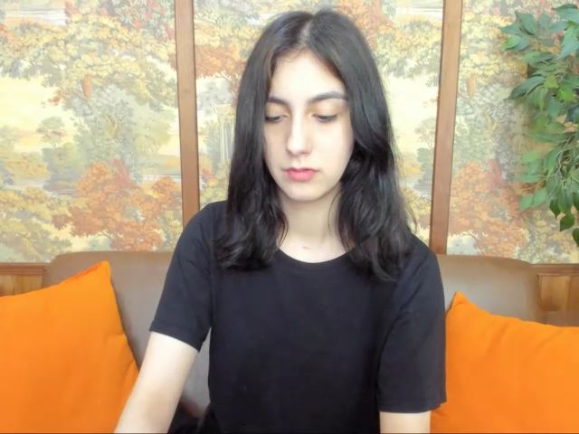 Live sex webcam photo for SarahBanks #269158347