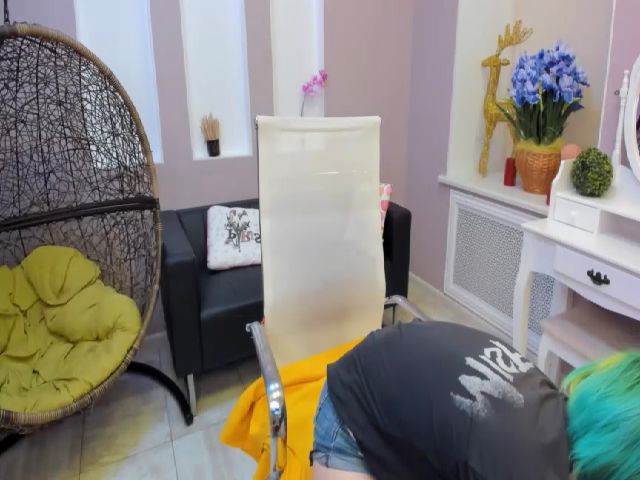 Live sex webcam photo for EllieSmile #269163574