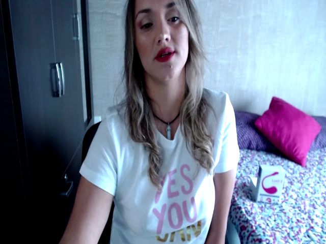 Live sex webcam photo for Angel_star26 #269163287