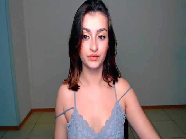 Live sex webcam photo for Le_Mon__ #269163155
