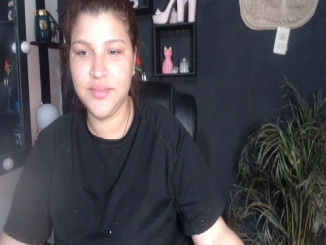 Live sex webcam photo for Strawxberrry #269156633
