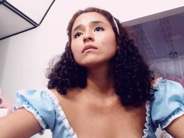 Live sex webcam photo for samywow #269157475