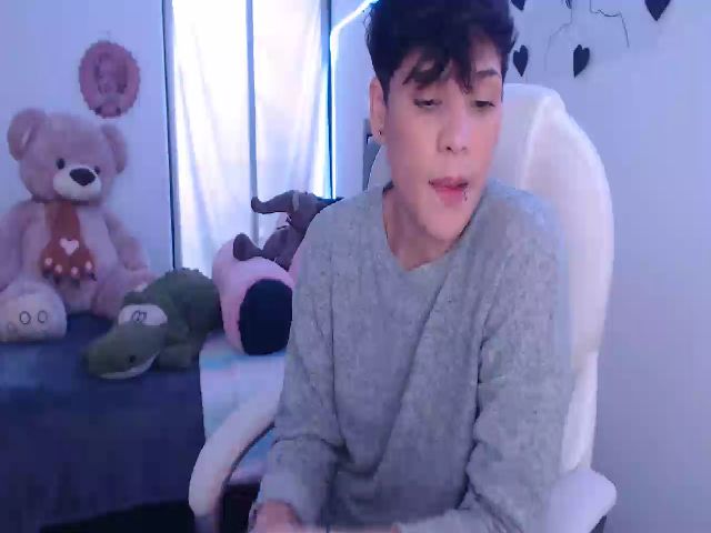 Live sex webcam photo for Laura_R23 #269162039