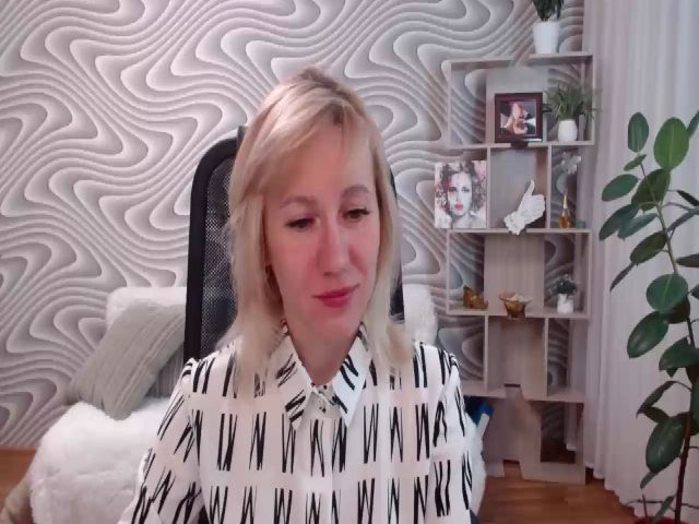 Live sex webcam photo for SvenIsolde #269160593