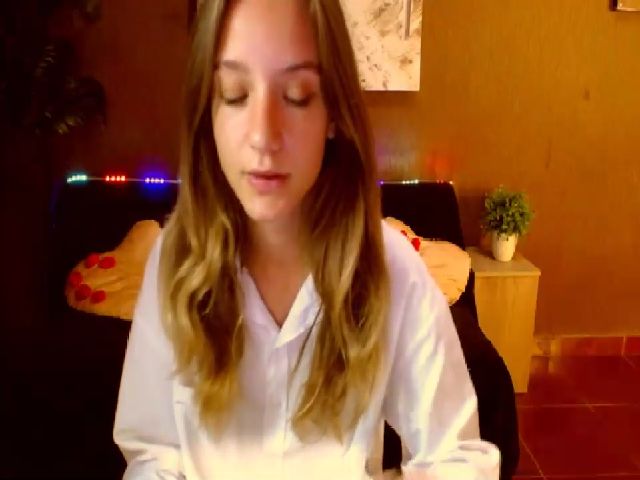 Live sex webcam photo for Tessa_Hot #269153163