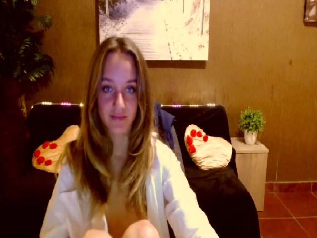 Live sex webcam photo for Tessa_Hot #269156228