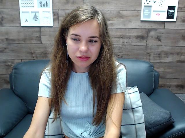 Live sex webcam photo for RoseMoet #269154540