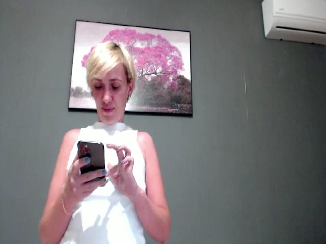 Live sex webcam photo for VivienSabo #269153006