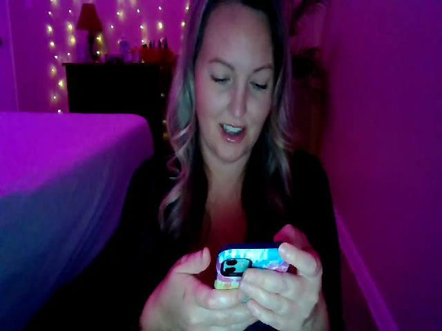 Live sex webcam photo for SexiiSecret #269151857