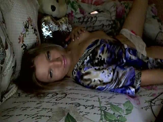 Live sex webcam photo for WWGIRL_ #269164413