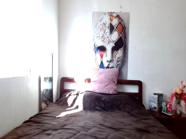 Live sex webcam photo for Mermaid_A #269164403