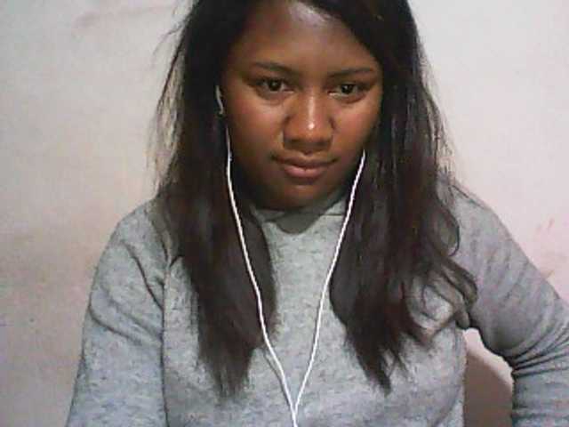 Live sex webcam photo for mybigass15 #269178029