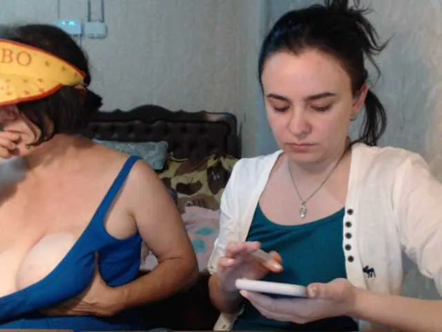 Live sex webcam photo for Katernia48 #269177224