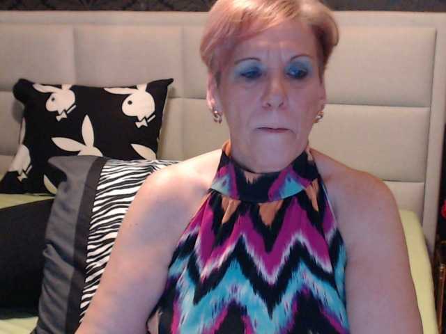 Live sex webcam photo for ANGELGRANNY #269177575