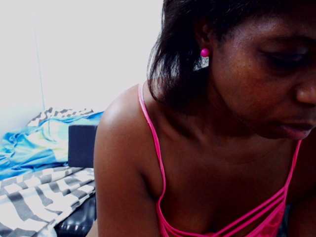 Live sex webcam photo for briyitza #269165709