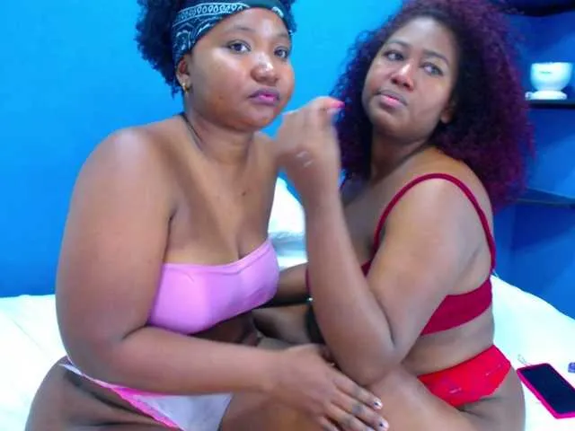 Live sex webcam photo for kendall-tasha #269165351