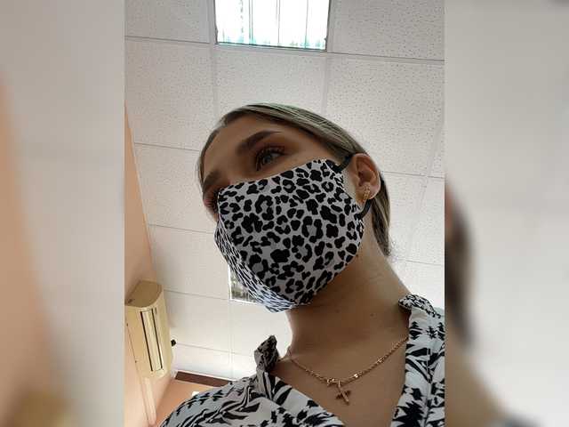 Live sex webcam photo for KettyPretty25 #269172205