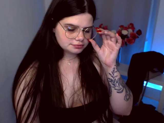 Live sex webcam photo for JoyOnee #269178523