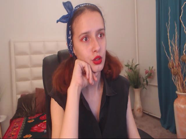 Live sex webcam photo for IrisNichols #269179988