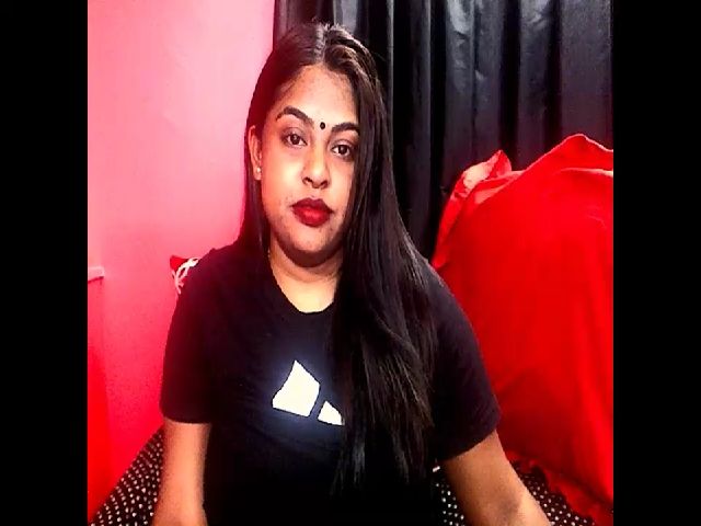 Live sex webcam photo for Indianstorm4u #269166857