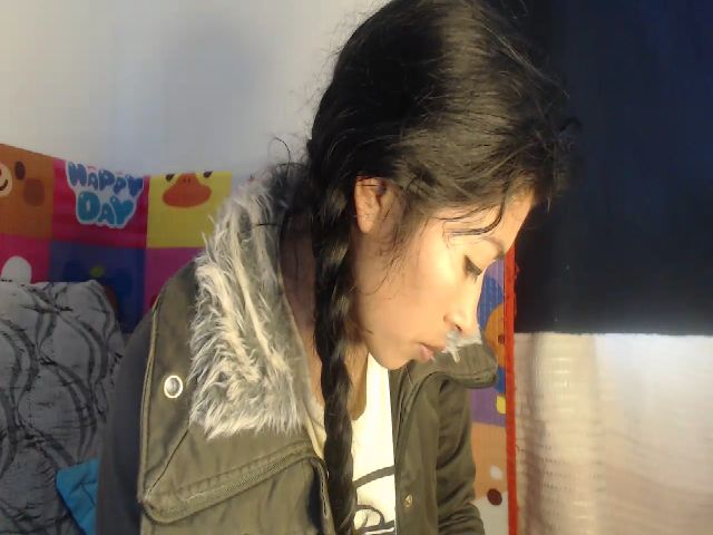 Live sex webcam photo for CHILENITAHOT #269175564