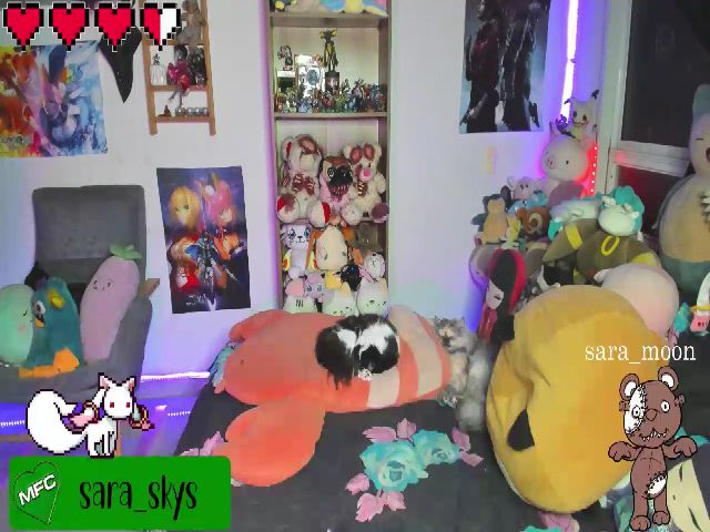Live sex webcam photo for Sara_Skys #269168390