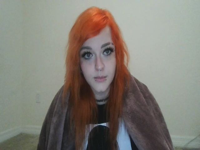 Live sex webcam photo for FloraSky #269181934