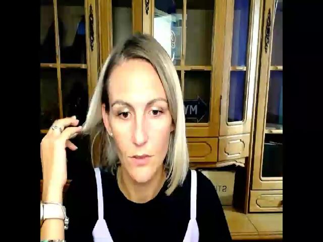 Live sex webcam photo for MiliEsiens #269171402