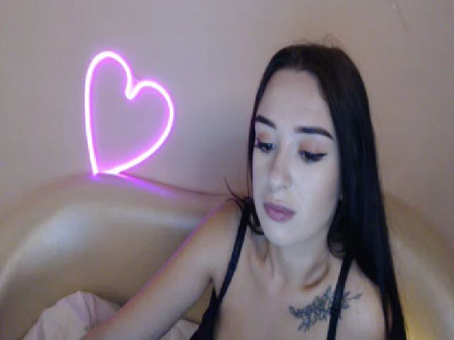 Live sex webcam photo for BennyJi #269168794