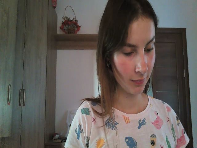 Live sex webcam photo for MisssSun #269175494