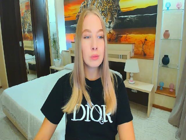 Live sex webcam photo for ElegantLook #269169666