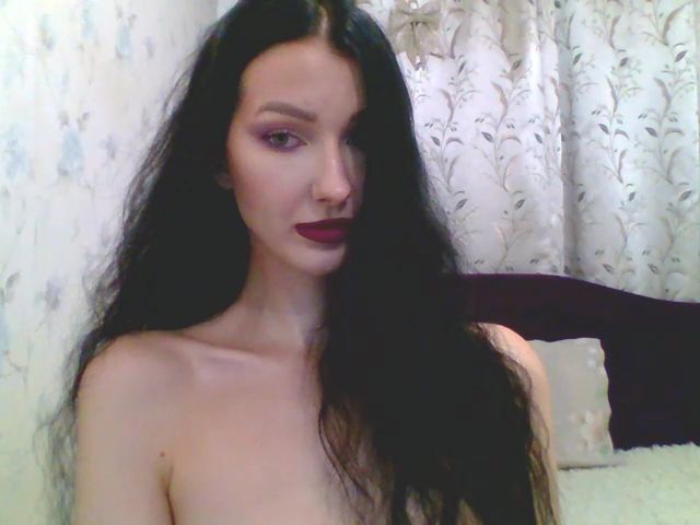 Live sex webcam photo for GirlPlayy #269166322